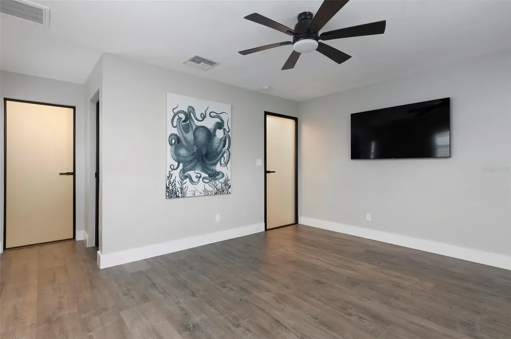 303 Bath Club Boulevard N North Redington Beach FL 33708