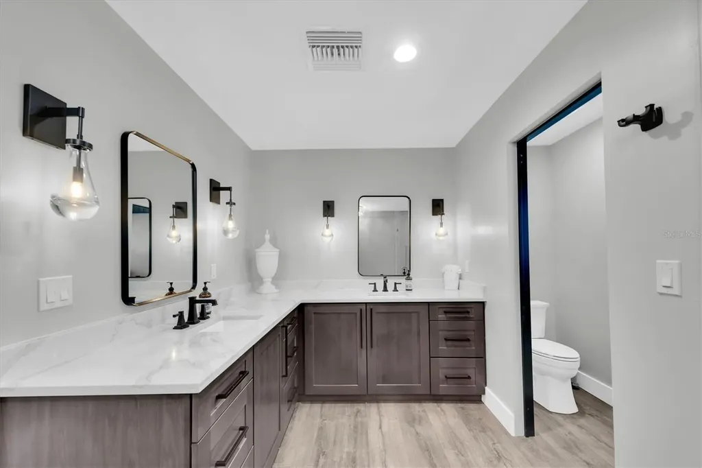 303 Bath Club Boulevard N North Redington Beach FL 33708