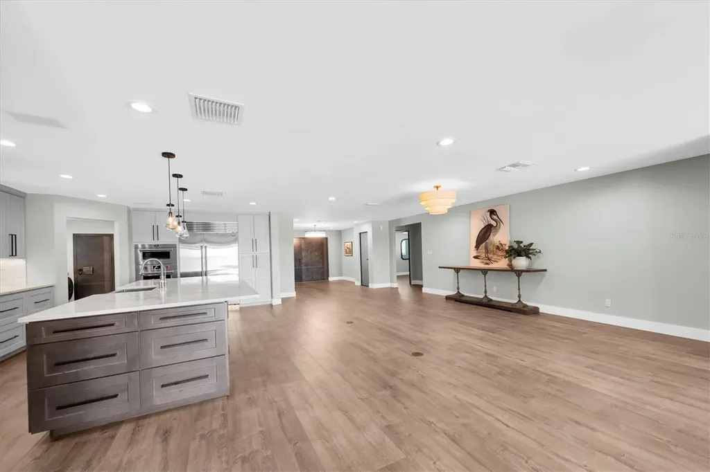 303 Bath Club Boulevard N North Redington Beach FL 33708