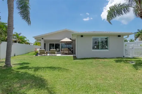 303 Bath Club Boulevard N North Redington Beach FL 33708