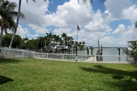 303 Bath Club Boulevard N North Redington Beach FL 33708