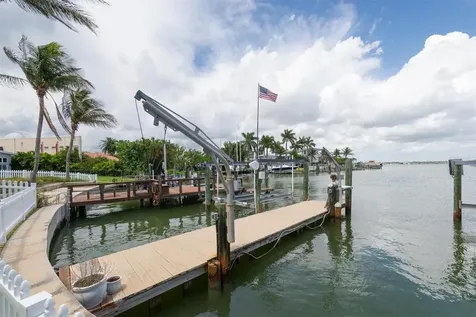 303 Bath Club Boulevard N North Redington Beach FL 33708