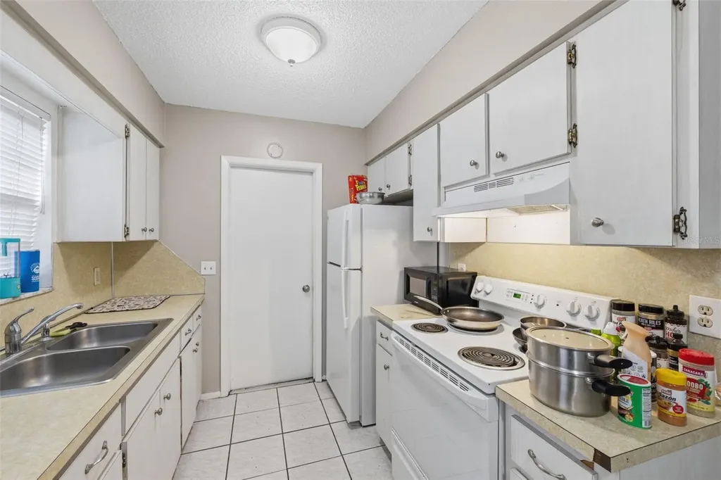 2601 61st Avenue N St Petersburg FL 33714