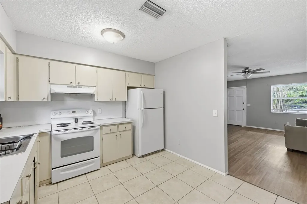 2601 61st Avenue N St Petersburg FL 33714