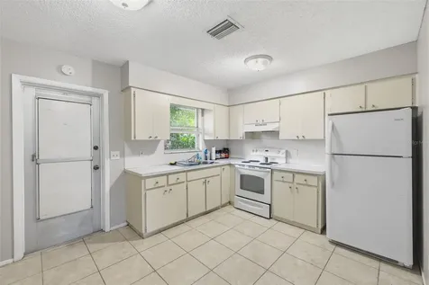 2601 61st Avenue N St Petersburg FL 33714