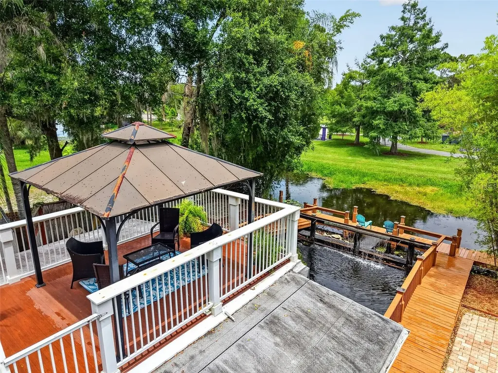507 Lakeshore Drive Eustis FL 32726
