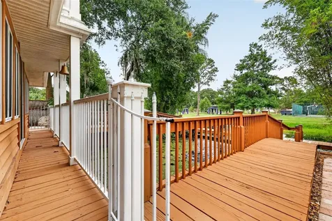 507 Lakeshore Drive Eustis FL 32726