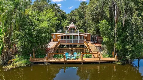 507 Lakeshore Drive Eustis FL 32726