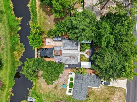 507 Lakeshore Drive Eustis FL 32726