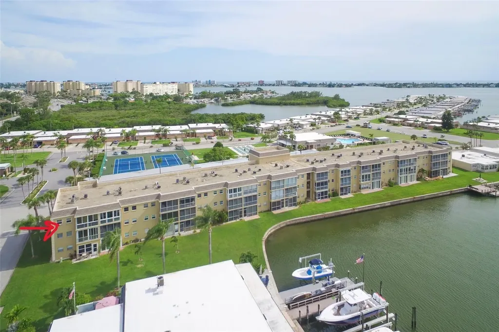 1 Boca Ciega Point Boulevard St Petersburg FL 33708