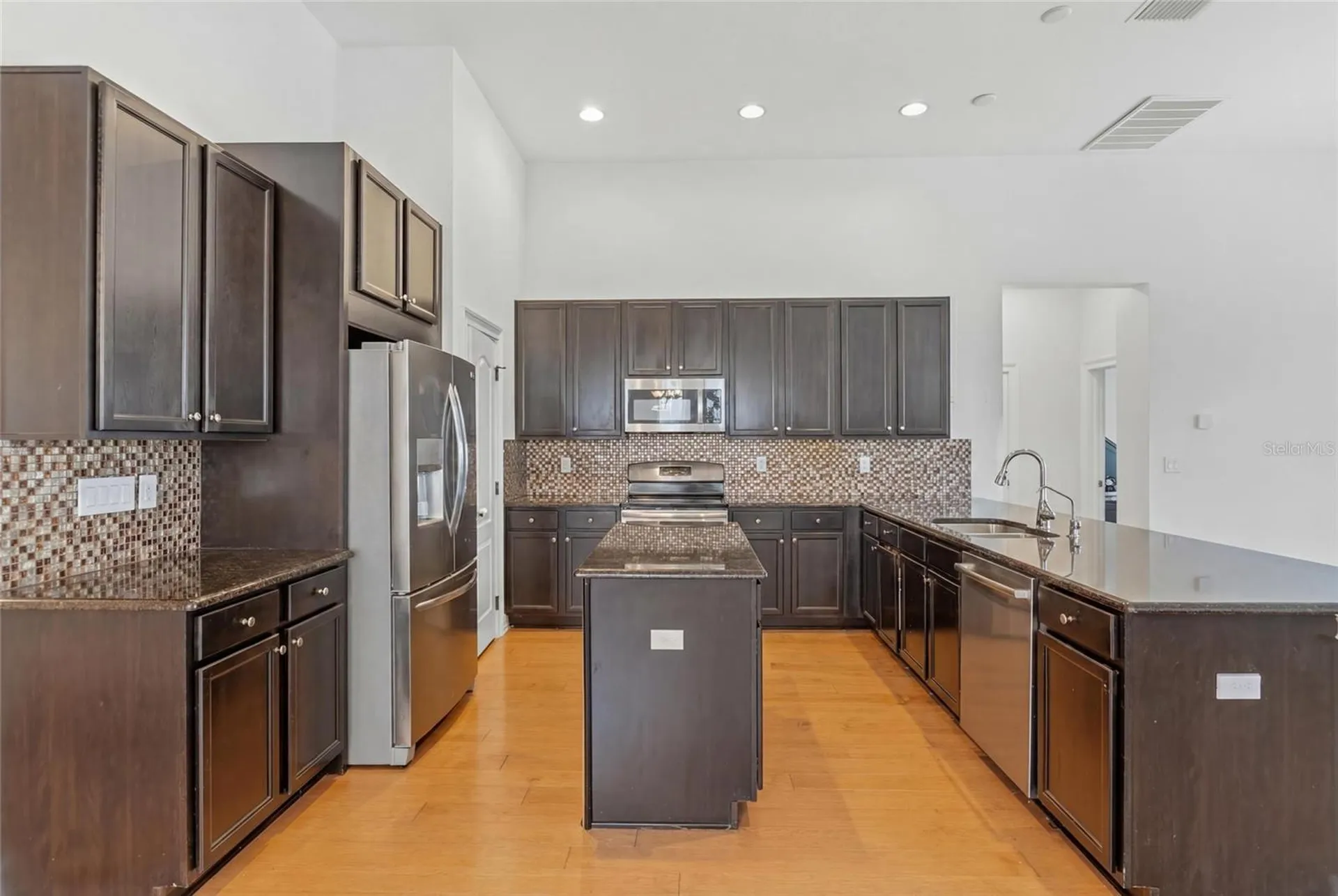 7013 Artesian Court Apollo Beach FL 33572