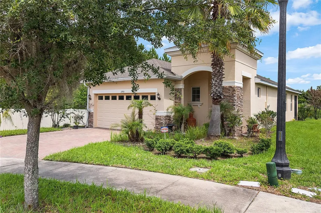 2705 Giralda Court Kissimmee FL 34743