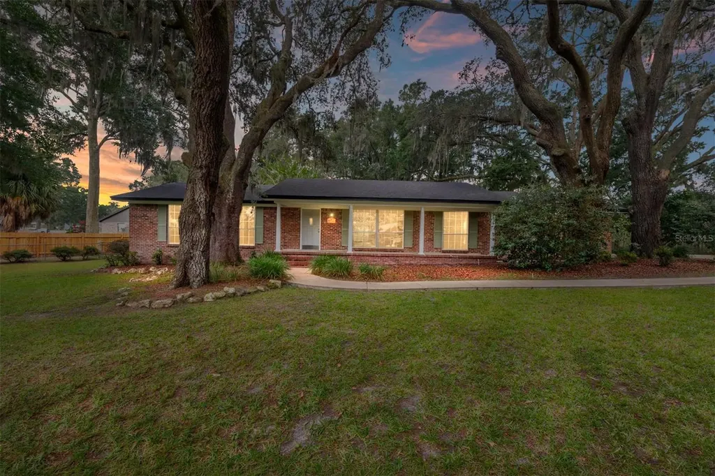 25747 SW 19th Avenue Newberry FL 32669
