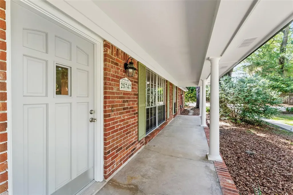25747 SW 19th Avenue Newberry FL 32669
