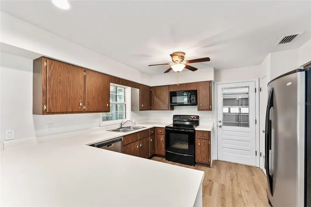 25747 SW 19th Avenue Newberry FL 32669