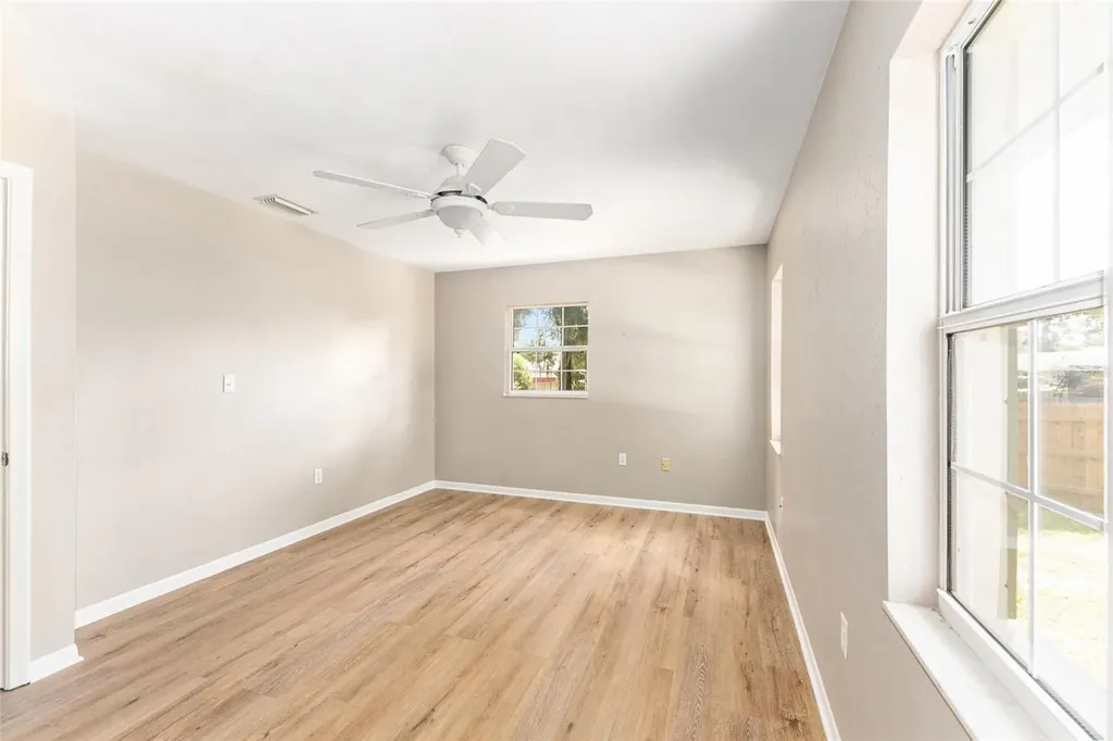 25747 SW 19th Avenue Newberry FL 32669