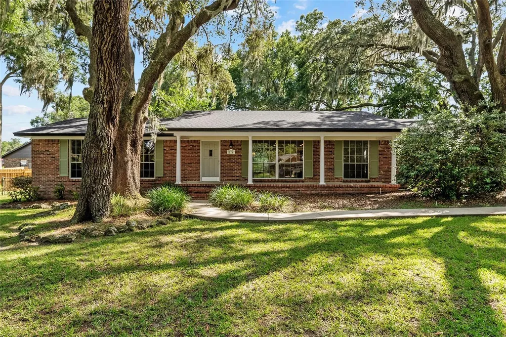 25747 SW 19th Avenue Newberry FL 32669
