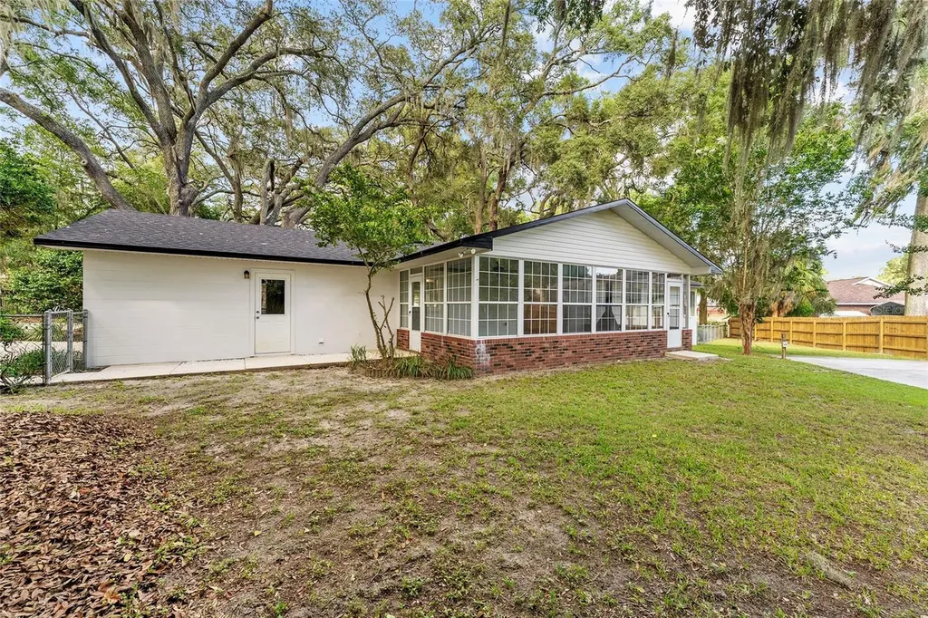 25747 SW 19th Avenue Newberry FL 32669