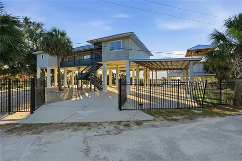 38 SE 195th Street Suwannee FL 32692