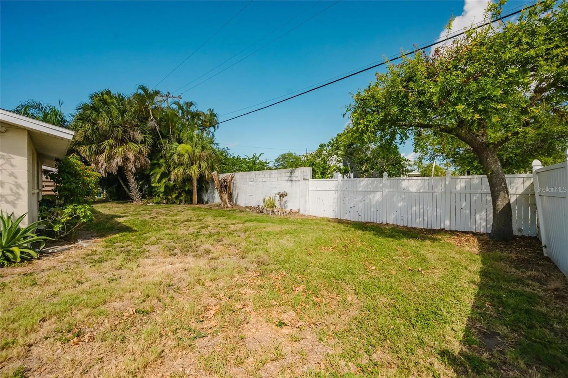2463 Terry Lane Sarasota FL 34231