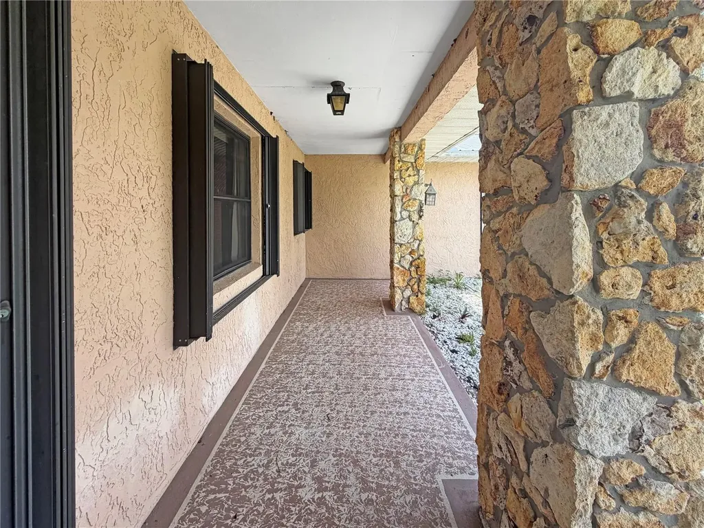 2417 Travelers Palm Drive Edgewater FL 32141