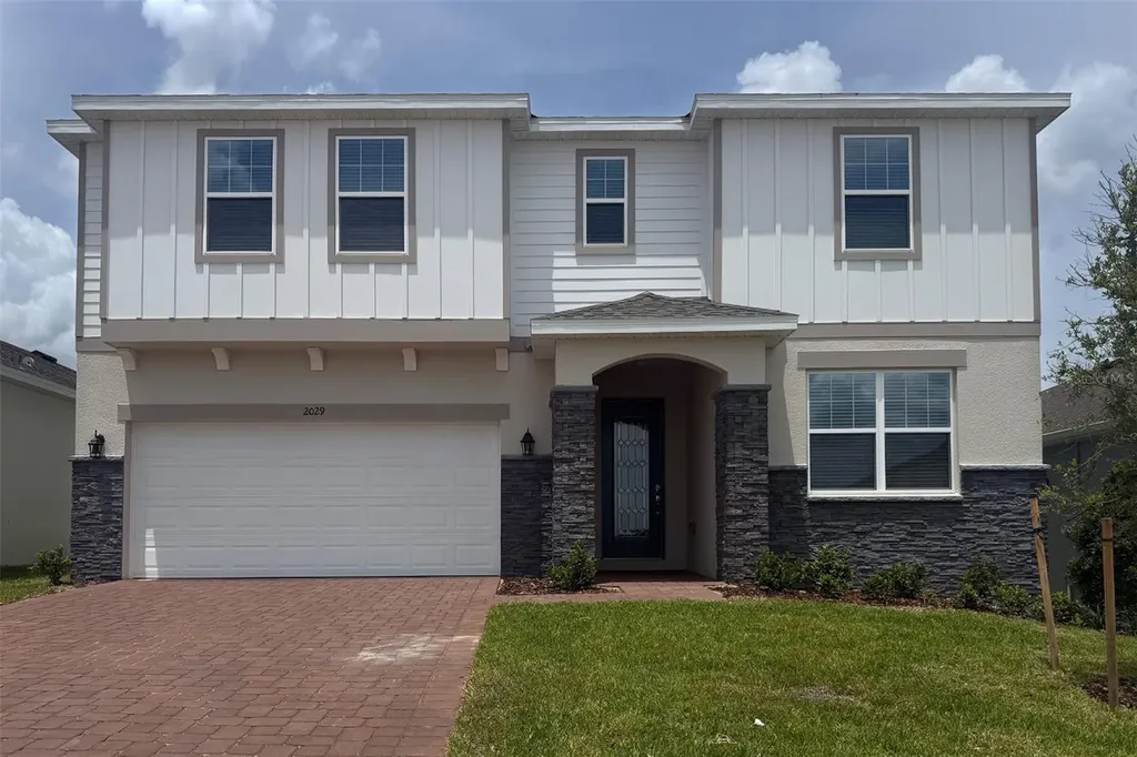 2029 Heart Lake Drive Groveland FL 34736