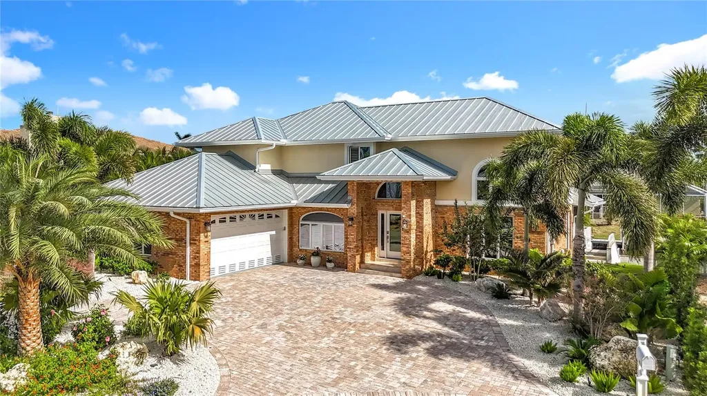 620 North Point Drive Holmes Beach FL 34217