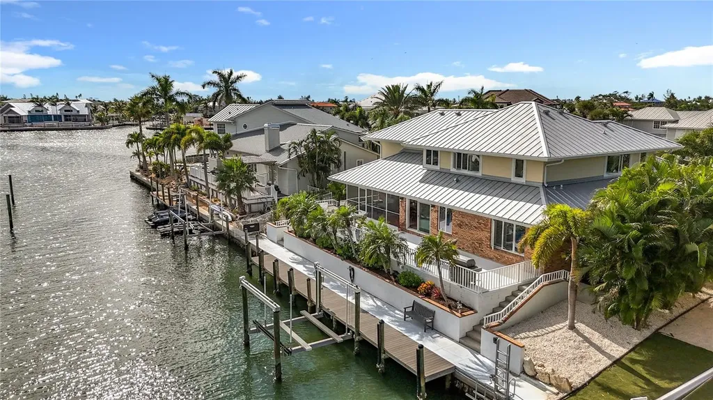 620 North Point Drive Holmes Beach FL 34217