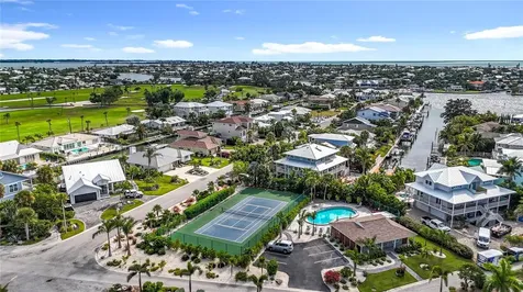 620 North Point Drive Holmes Beach FL 34217