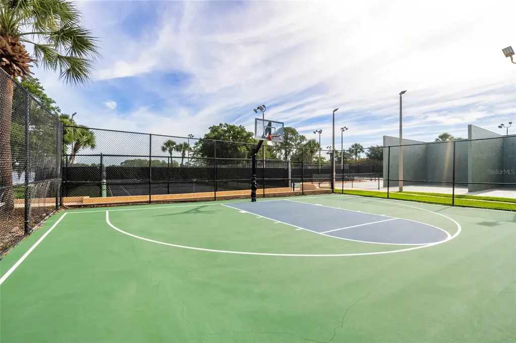 6350 Parson Brown Drive Orlando FL 32819