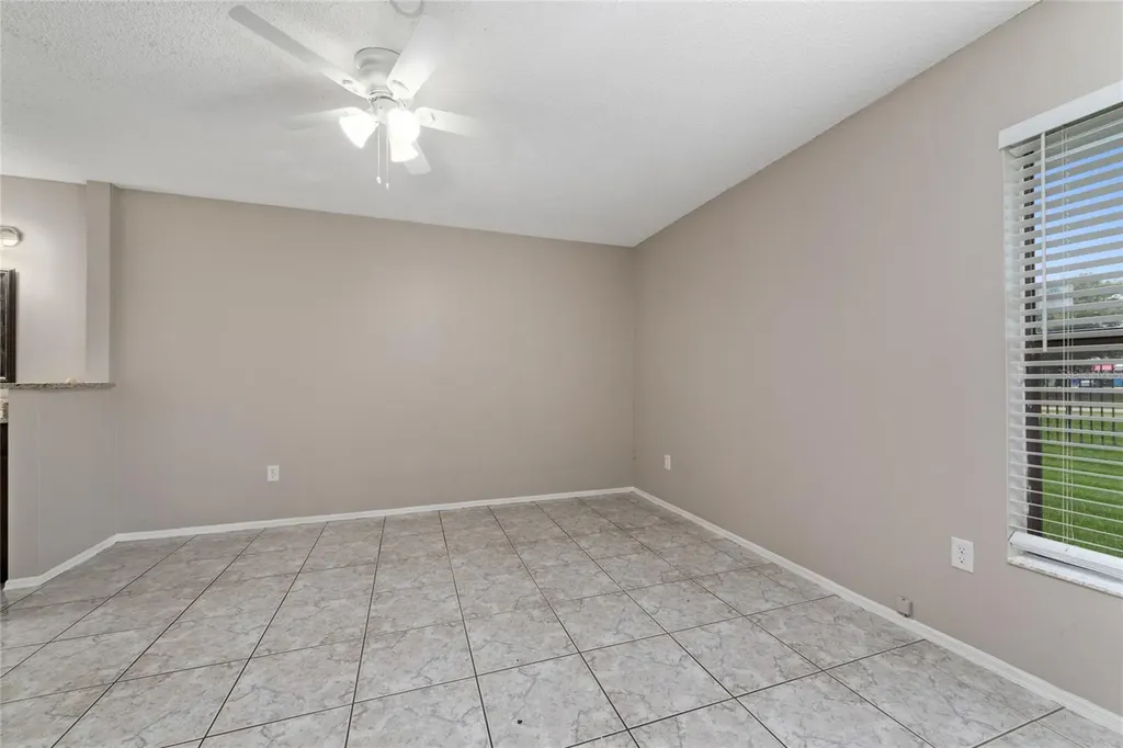 140 Lakepointe Circle Kissimmee FL 34743