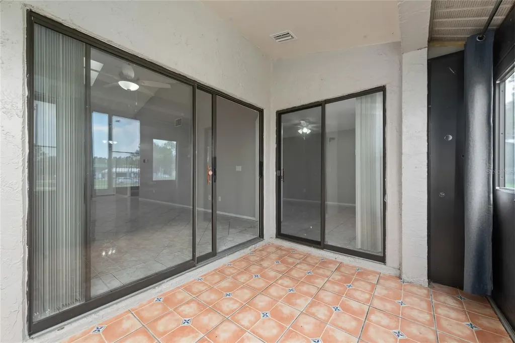 140 Lakepointe Circle Kissimmee FL 34743
