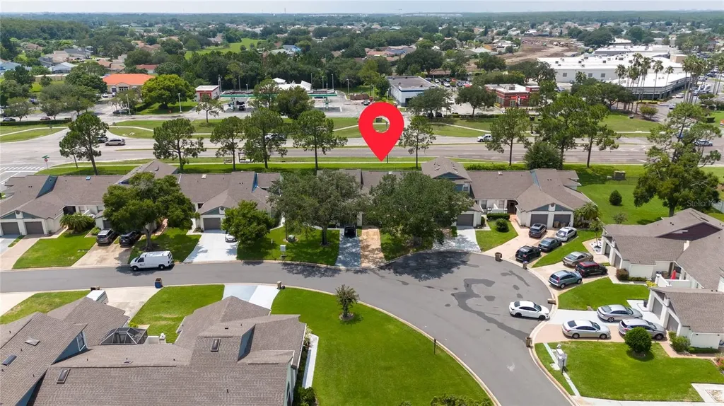 140 Lakepointe Circle Kissimmee FL 34743