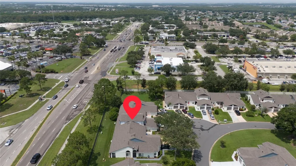 140 Lakepointe Circle Kissimmee FL 34743