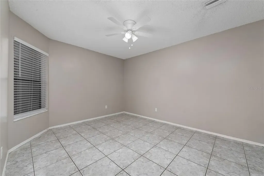 140 Lakepointe Circle Kissimmee FL 34743