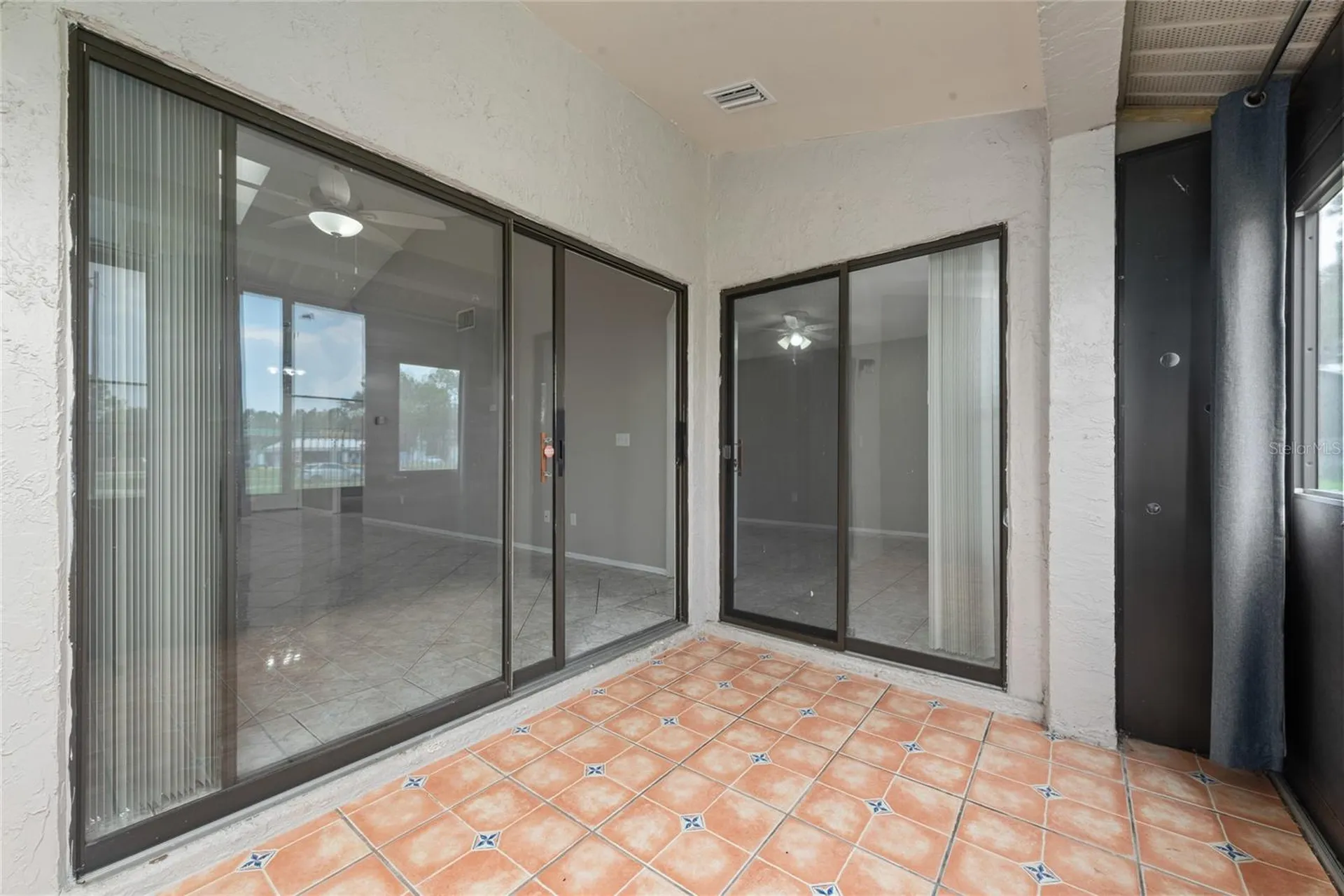 140 Lakepointe Circle Kissimmee FL 34743