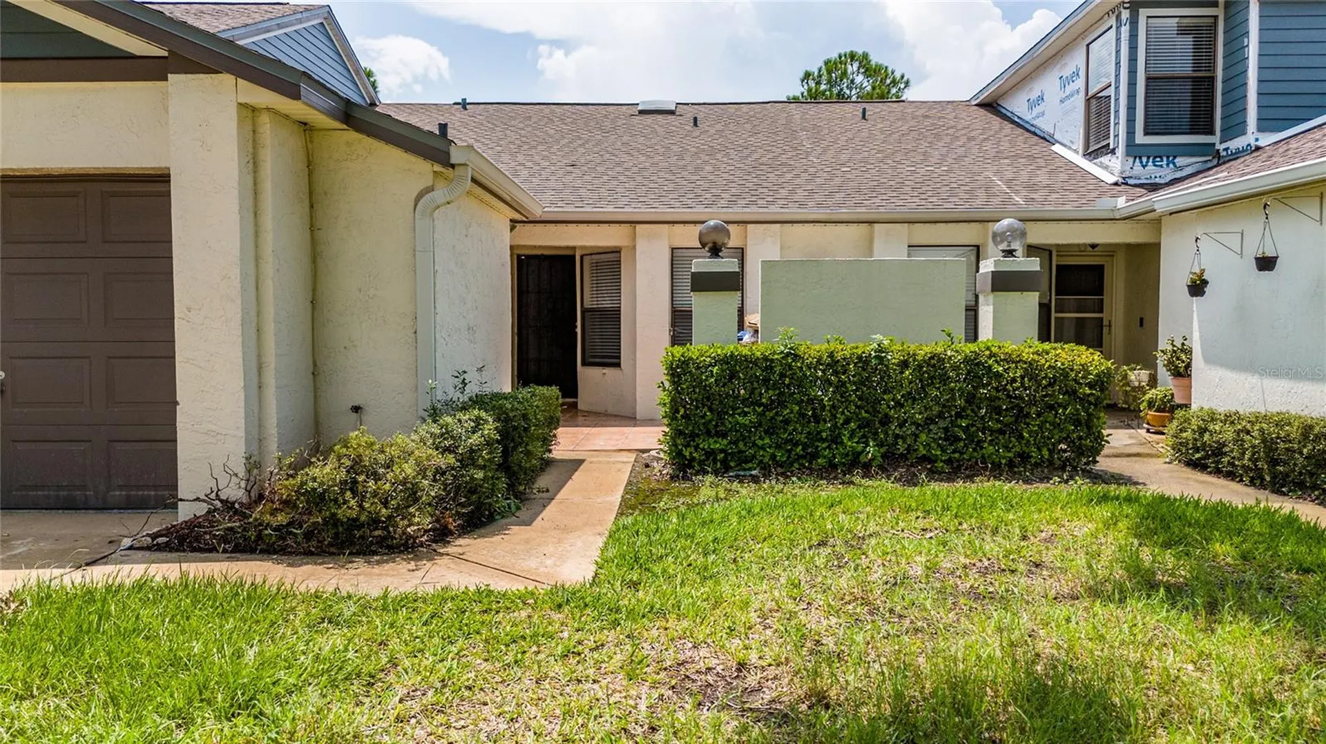 140 Lakepointe Circle Kissimmee FL 34743