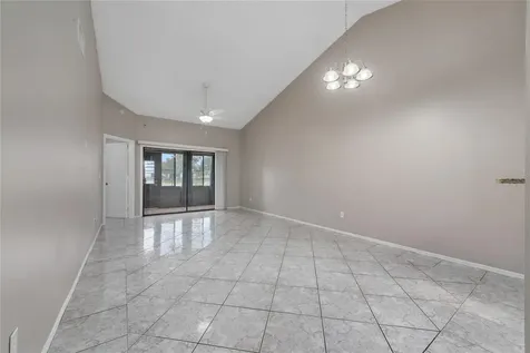 140 Lakepointe Circle Kissimmee FL 34743
