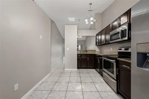 140 Lakepointe Circle Kissimmee FL 34743