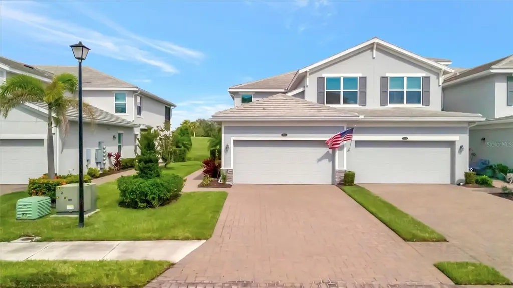 947 Tidewater Shores Loop Bradenton FL 34208