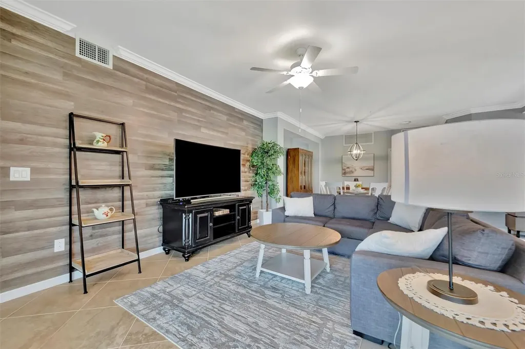 947 Tidewater Shores Loop Bradenton FL 34208