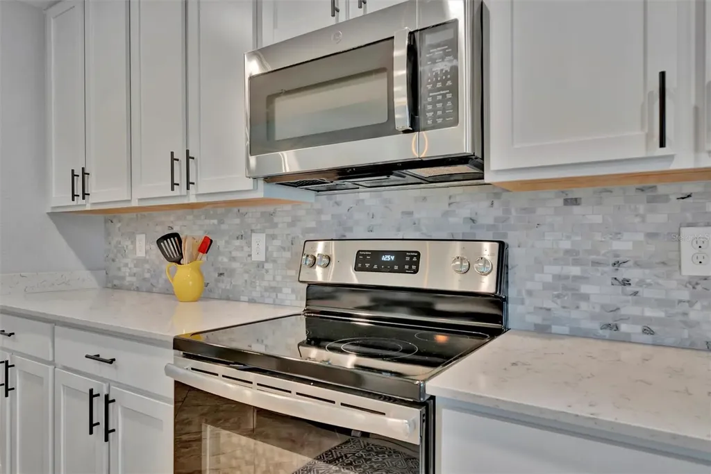 947 Tidewater Shores Loop Bradenton FL 34208
