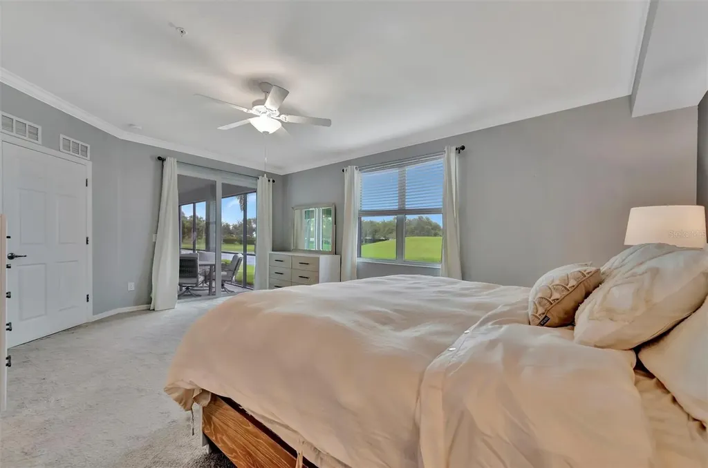 947 Tidewater Shores Loop Bradenton FL 34208