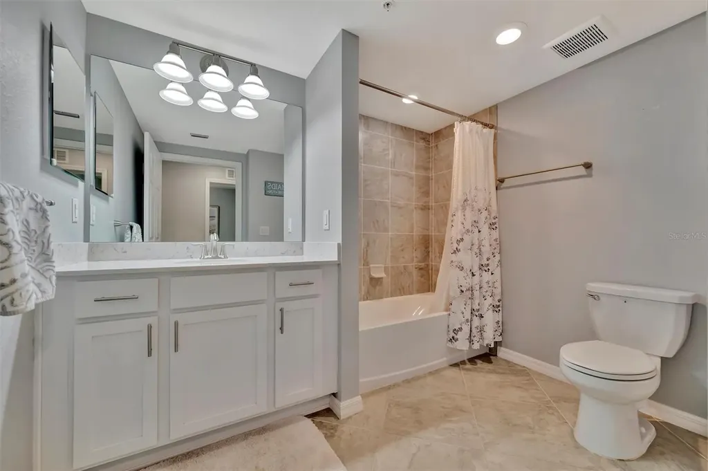 947 Tidewater Shores Loop Bradenton FL 34208