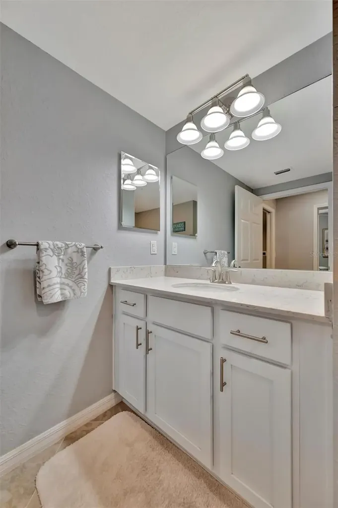 947 Tidewater Shores Loop Bradenton FL 34208