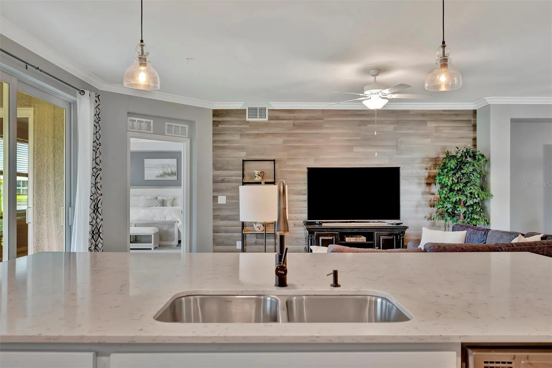 947 Tidewater Shores Loop Bradenton FL 34208