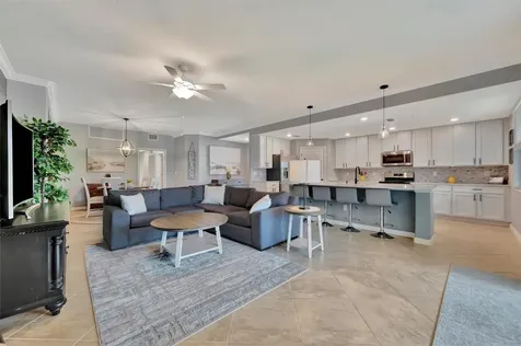 947 Tidewater Shores Loop Bradenton FL 34208