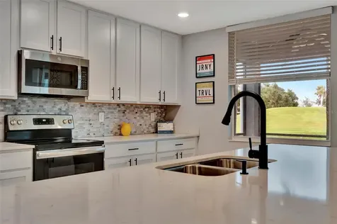 947 Tidewater Shores Loop Bradenton FL 34208