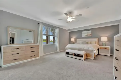 947 Tidewater Shores Loop Bradenton FL 34208