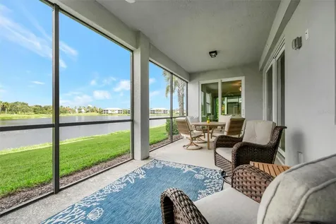 947 Tidewater Shores Loop Bradenton FL 34208